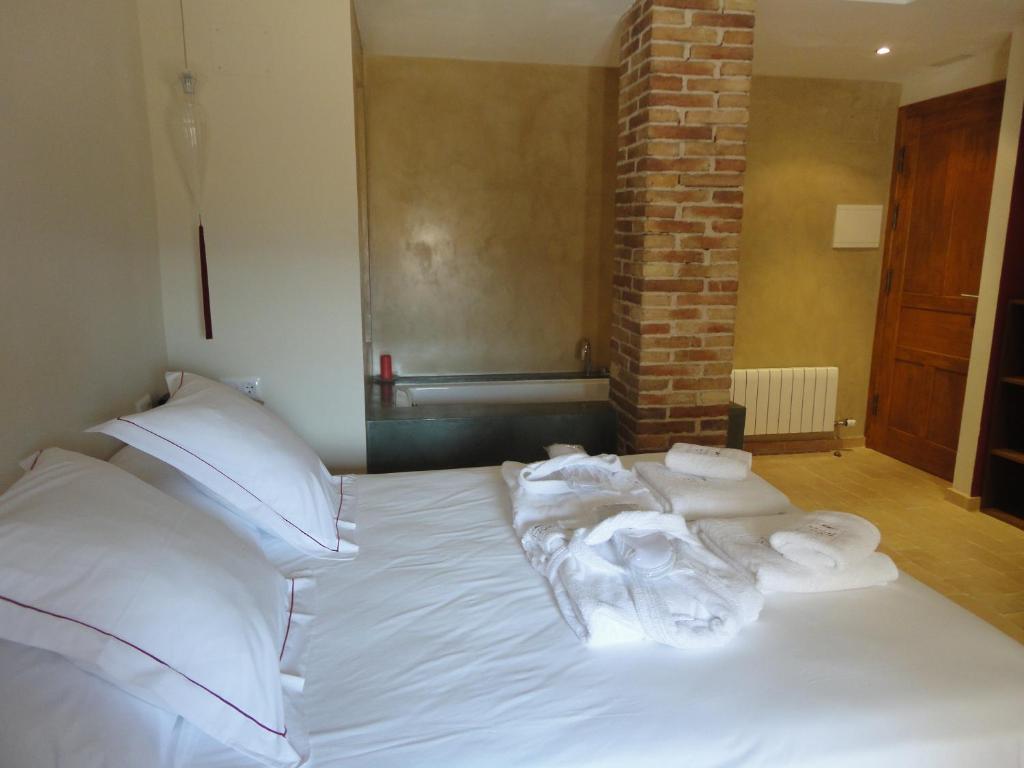 Hotel Rural Cal Torner Adults Only Guiamets Oda fotoğraf